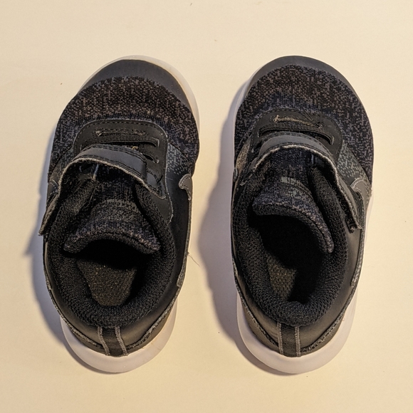 Nike Toddler
Flex Contact Running Shoes - Picture 4 of 6